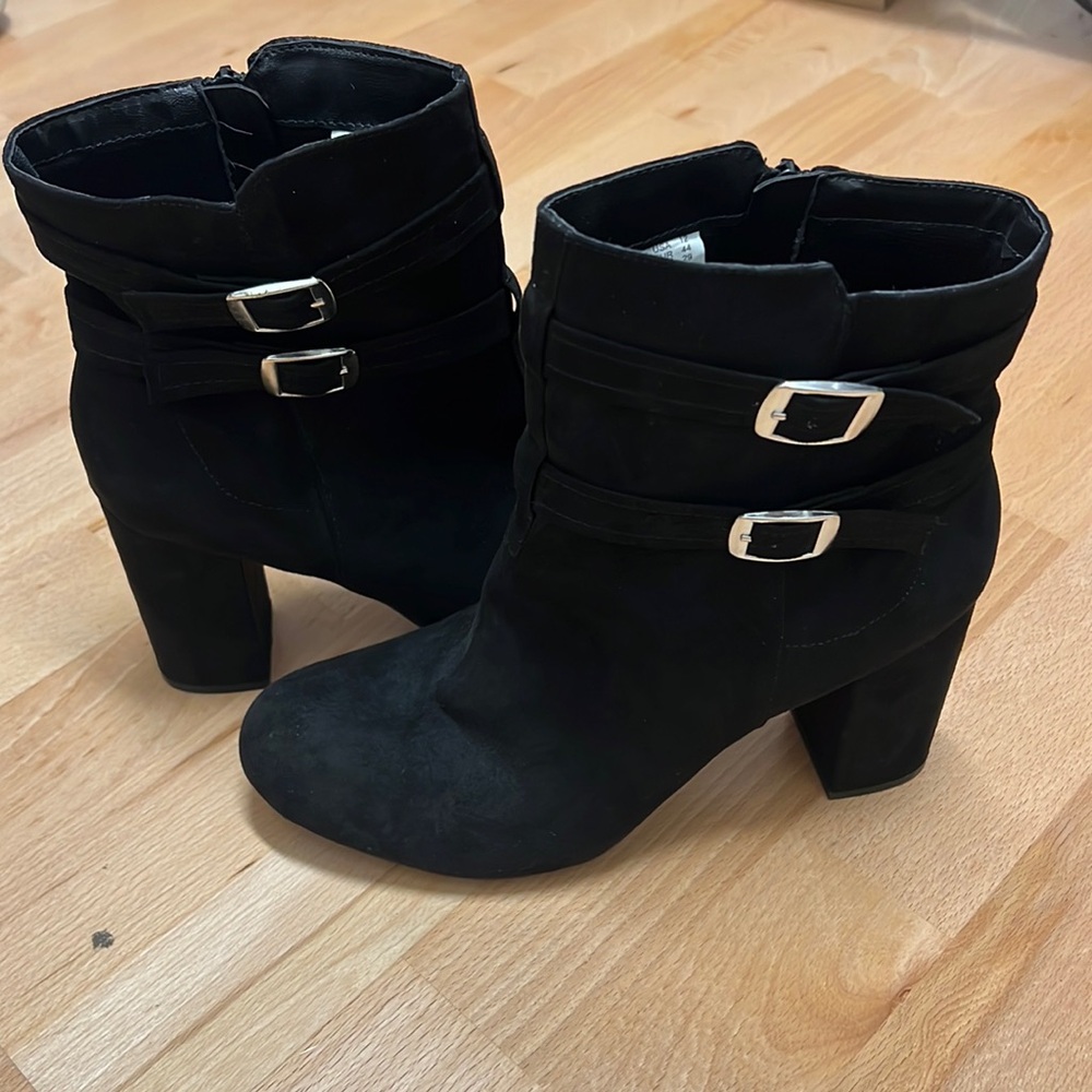 Brand new black suede women’s heeled boots size 12